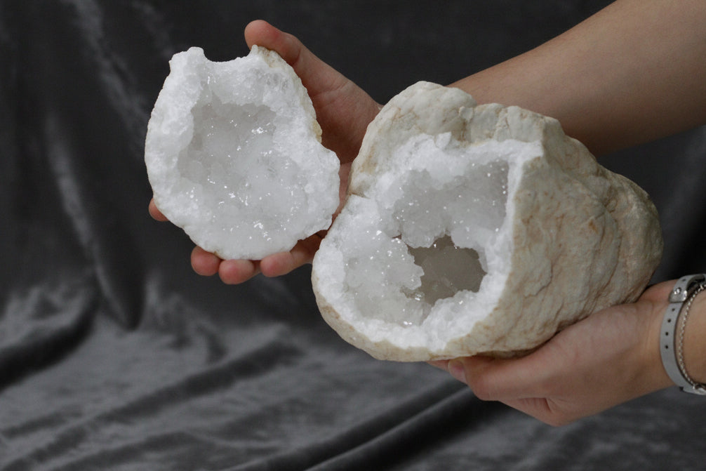Calsite Geodes - 15-18 cm