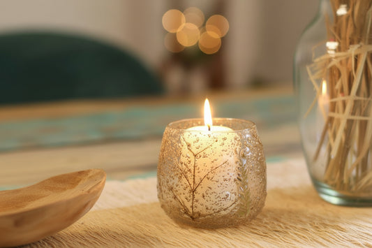 Natural Floral Glass - Straight Candle Holder -  Pino - (10x9cm)
