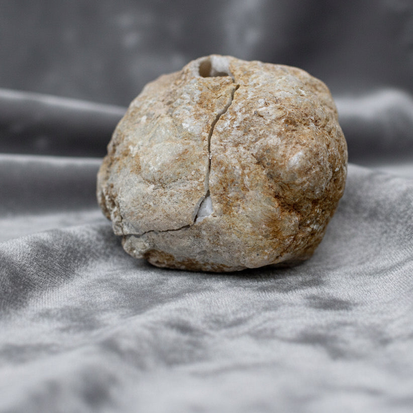 Calsite Geodes - 10-12 cm