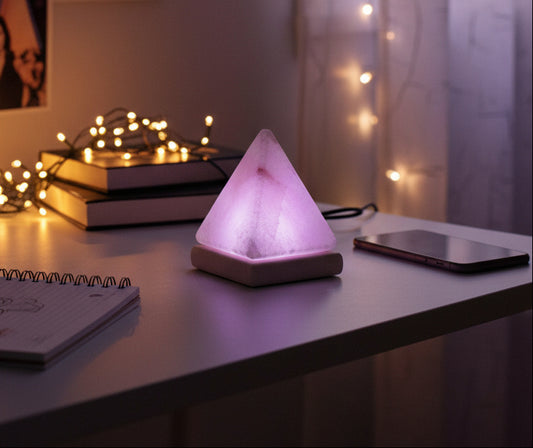 Quality USB Pyramid WHITE Salt Lamp - 9 cm (multi)